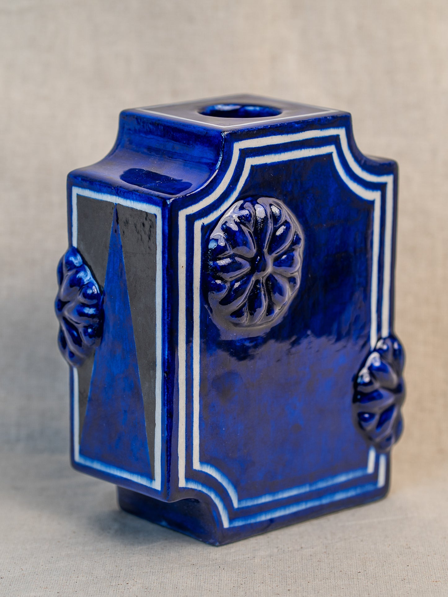 Majid | Blue